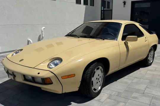1982 Porsche 928 5-Speed