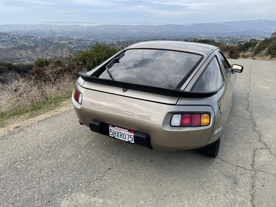 1982 Porsche 928 - Image 24 of 31