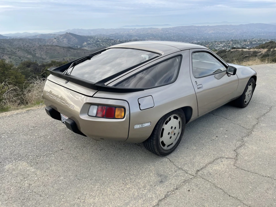 1982 Porsche 928 - Image 21 of 31