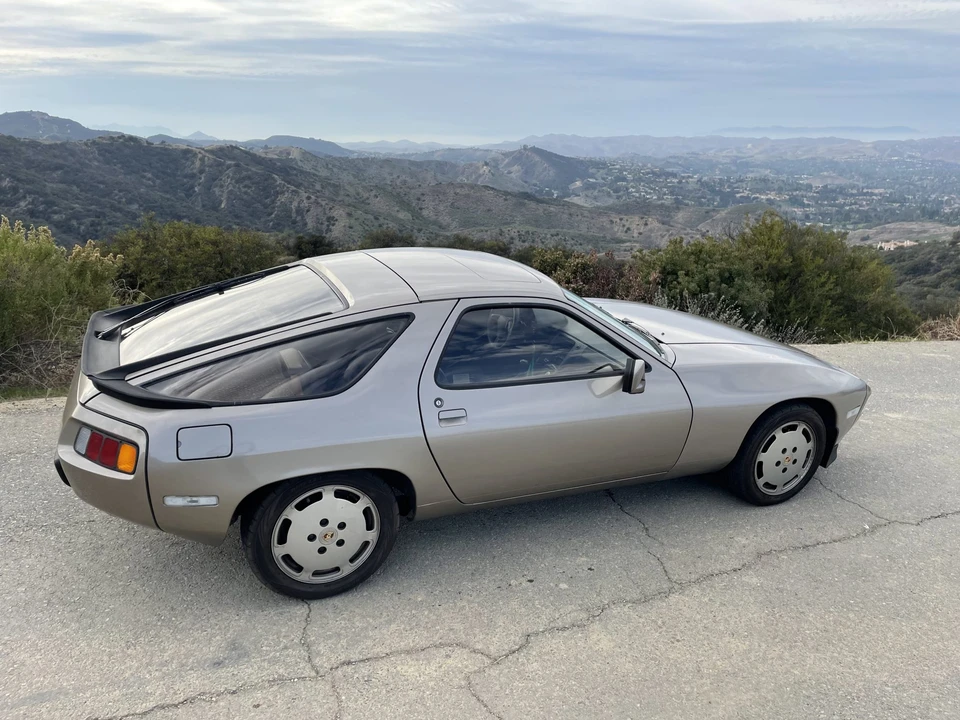 1982 Porsche 928 - Image 18 of 31