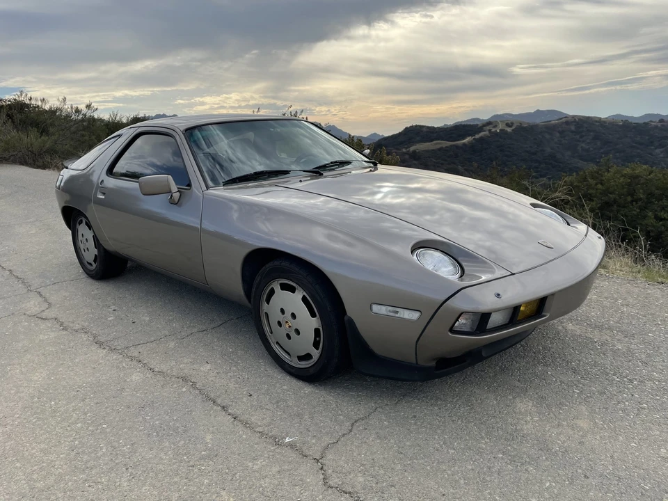 1982 Porsche 928 - Image 9 of 31