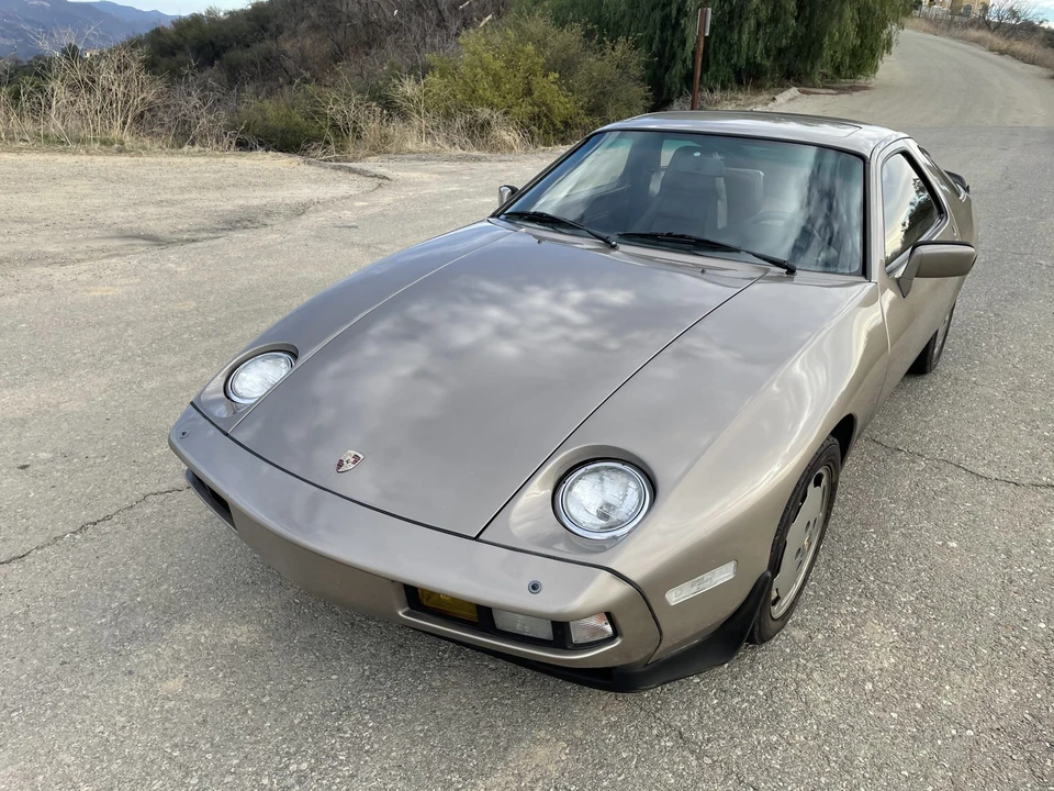 1982 Porsche 928 - Image 3 of 31
