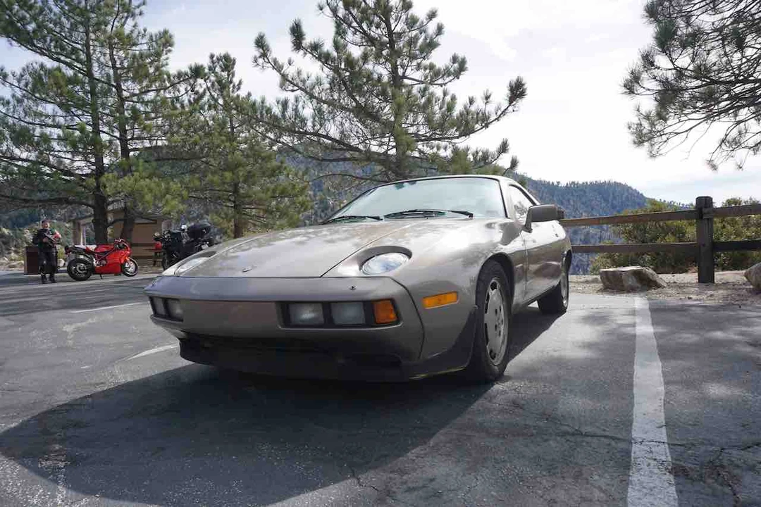 1982 Porsche 928 - Image 2 of 31