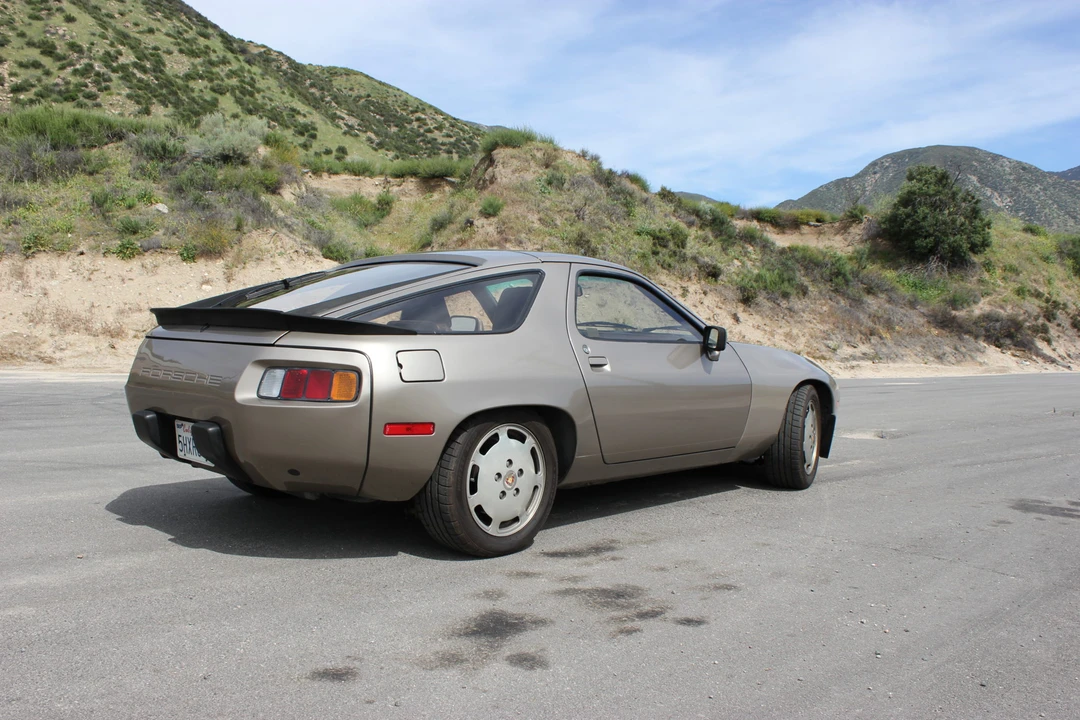 1982 Porsche 928 - Image 26 of 31