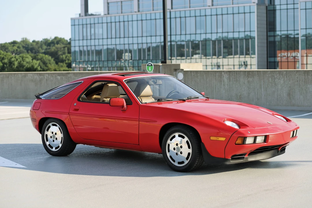 1982 Porsche 928 - Image 13 of 31