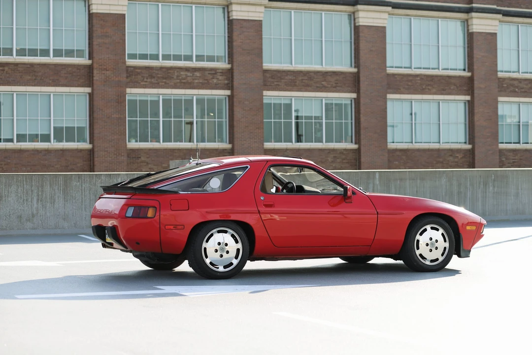 1982 Porsche 928 - Image 18 of 31