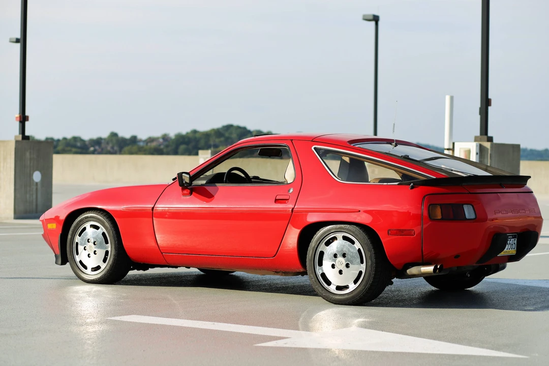 1982 Porsche 928 - Image 28 of 31