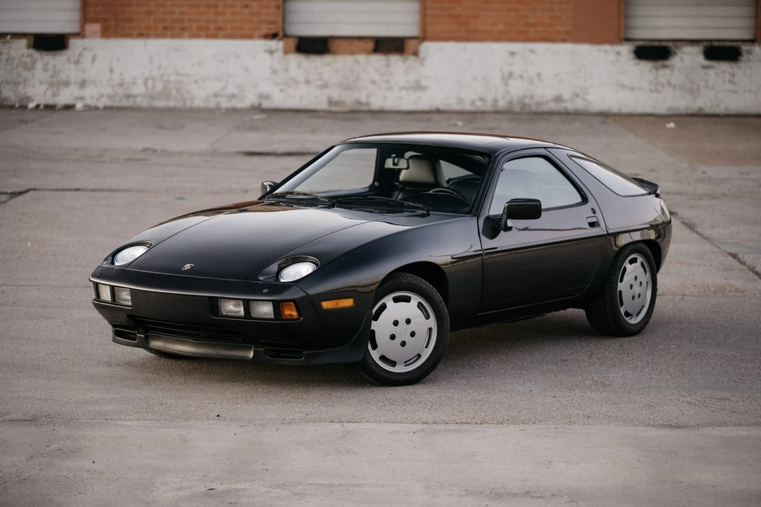 1982 Porsche 928 - Image 4 of 31