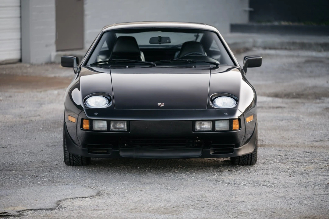 1982 Porsche 928 - Image 3 of 31