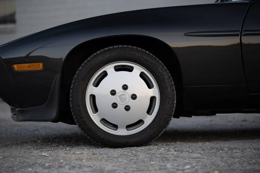 1982 Porsche 928 - Image 30 of 31