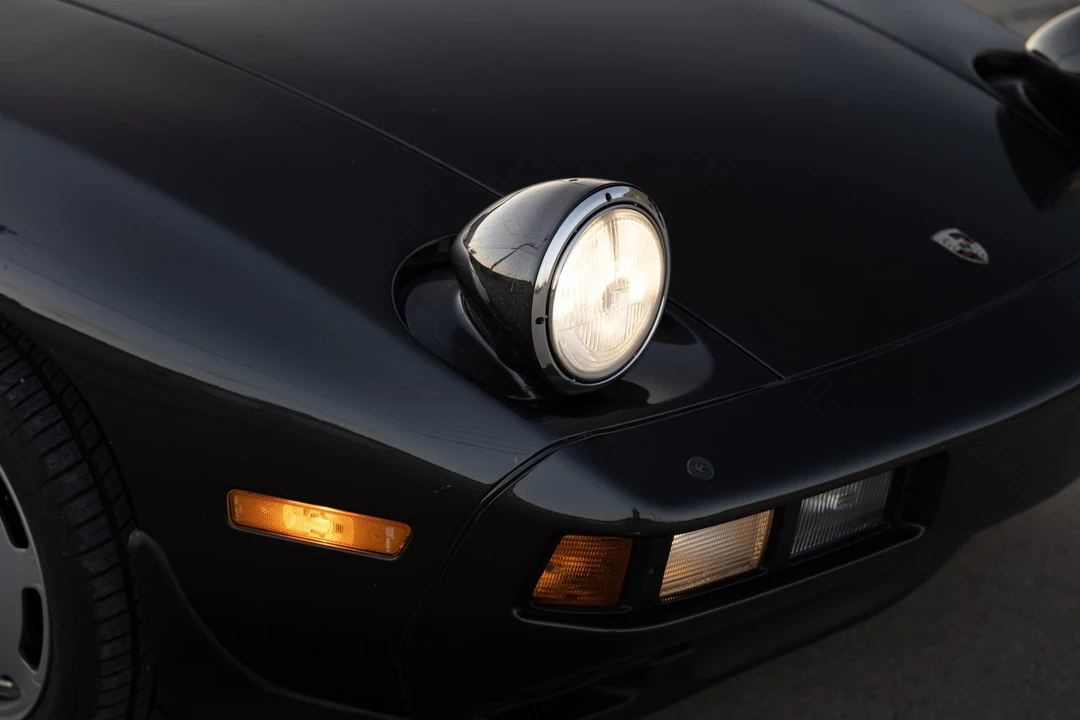 1982 Porsche 928 - Image 18 of 31