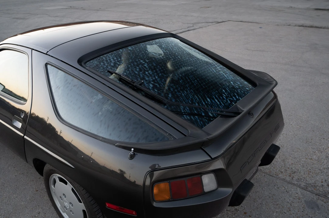 1982 Porsche 928 - Image 11 of 31