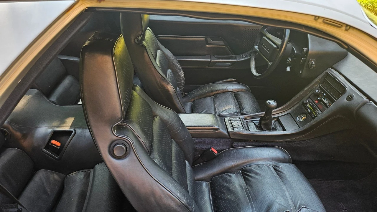 1982 Porsche 928 - Image 9 of 13