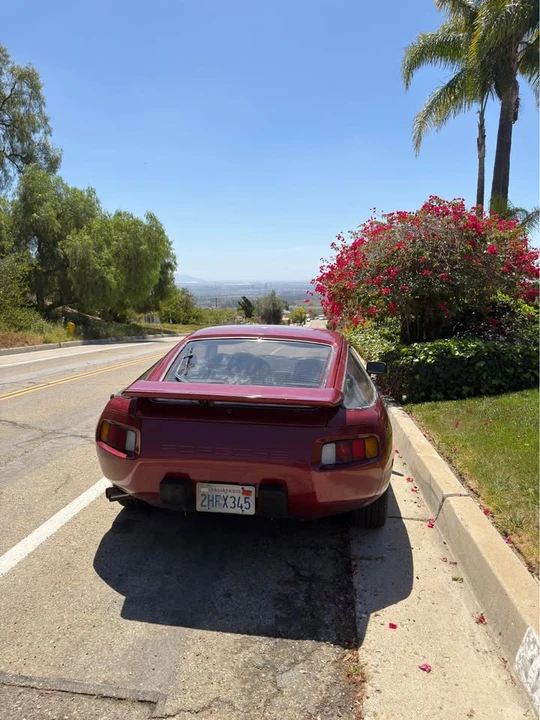 1982 Porsche 928 - Image 3 of 3
