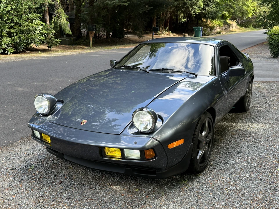 1982 Porsche 928 - Image 8 of 25