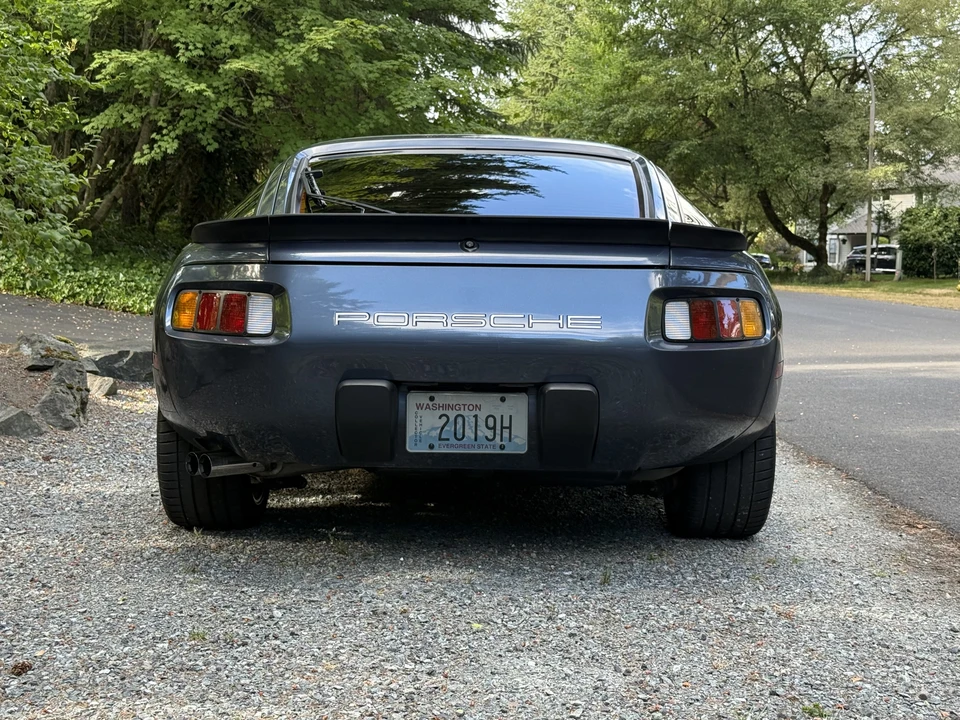 1982 Porsche 928 - Image 6 of 25