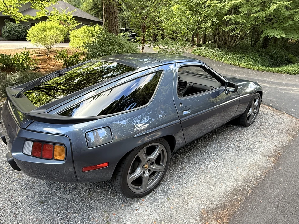 1982 Porsche 928 - Image 5 of 25