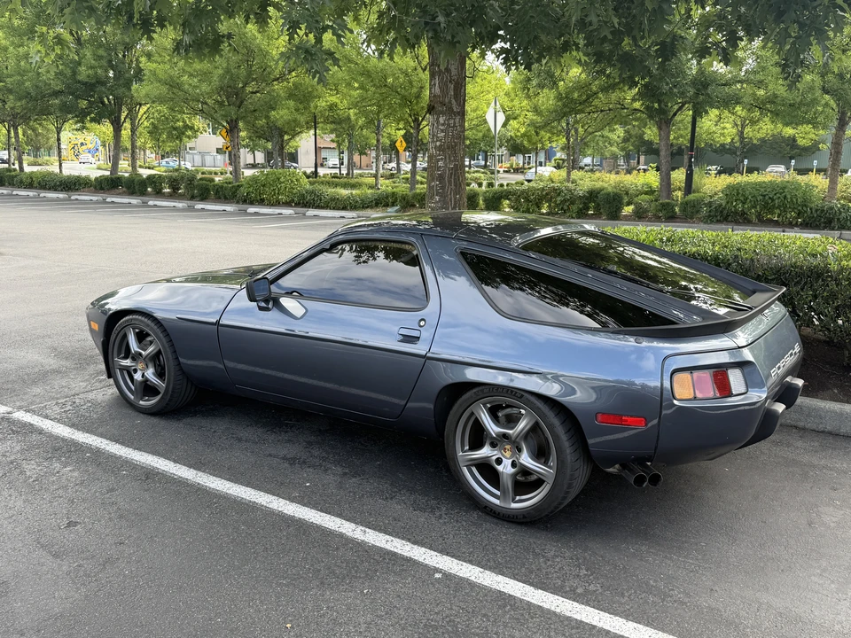 1982 Porsche 928 - Image 2 of 25