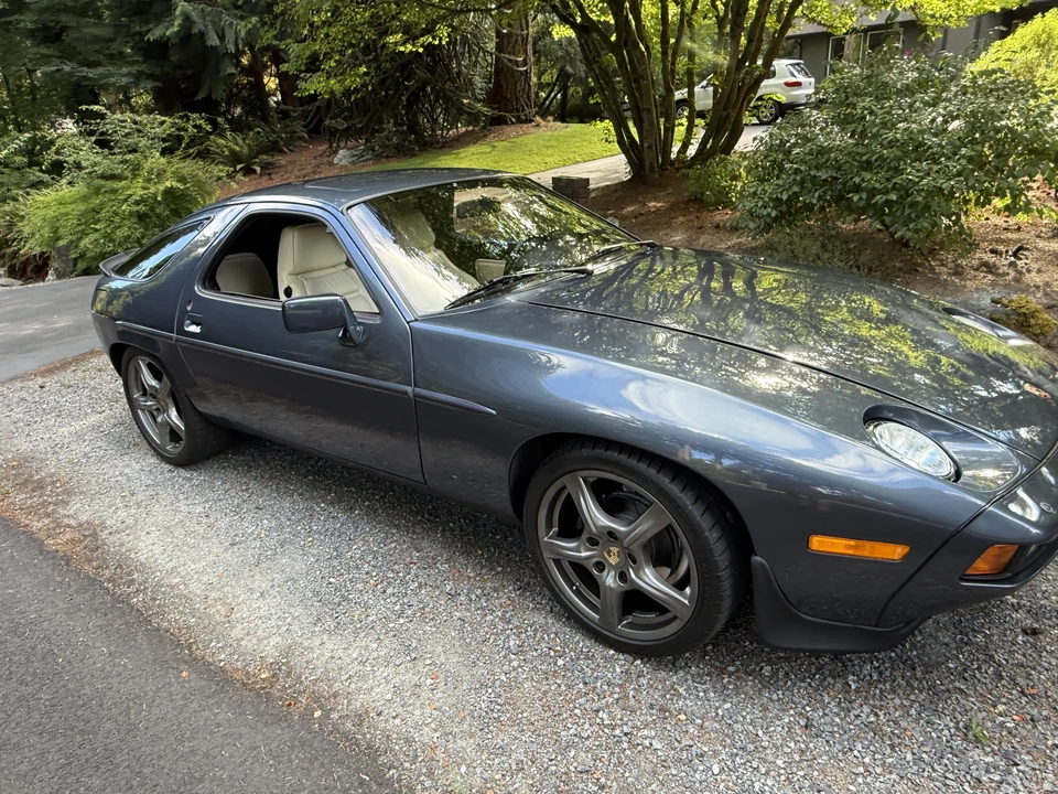 1982 Porsche 928 - Image 4 of 25