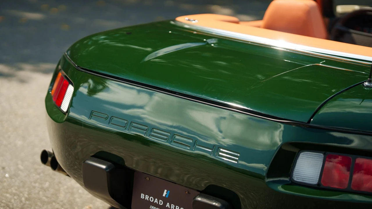 1982 Porsche 928 - Image 2 of 31