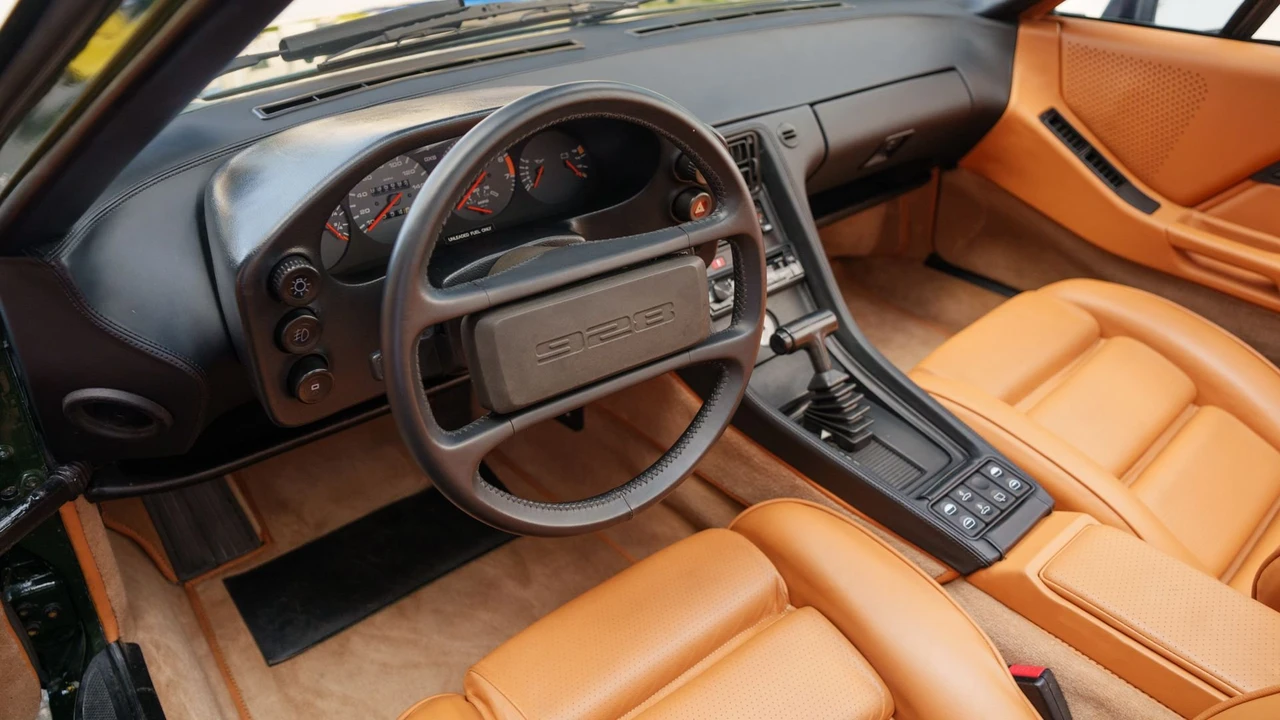 1982 Porsche 928 - Image 7 of 31