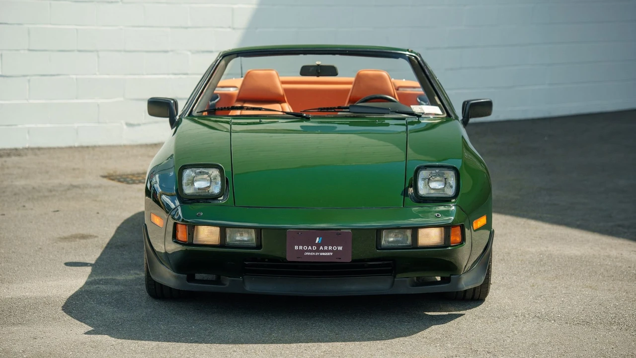 1982 Porsche 928 - Image 5 of 31