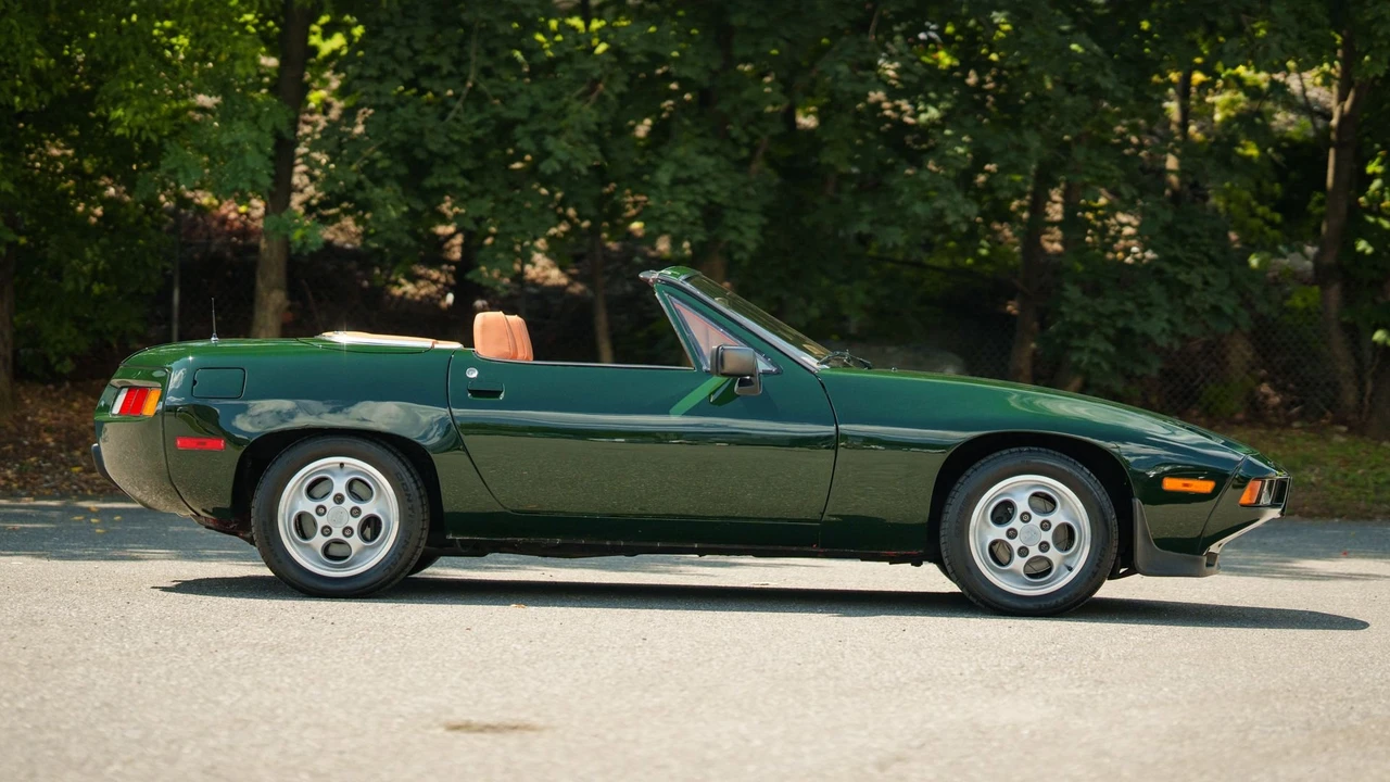 1982 Porsche 928 - Image 4 of 31
