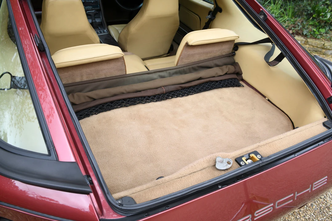 1982 Porsche 928 - Image 4 of 31