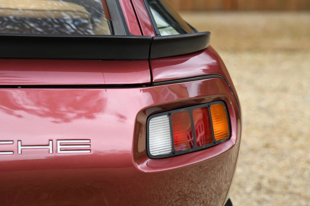 1982 Porsche 928 - Image 13 of 31