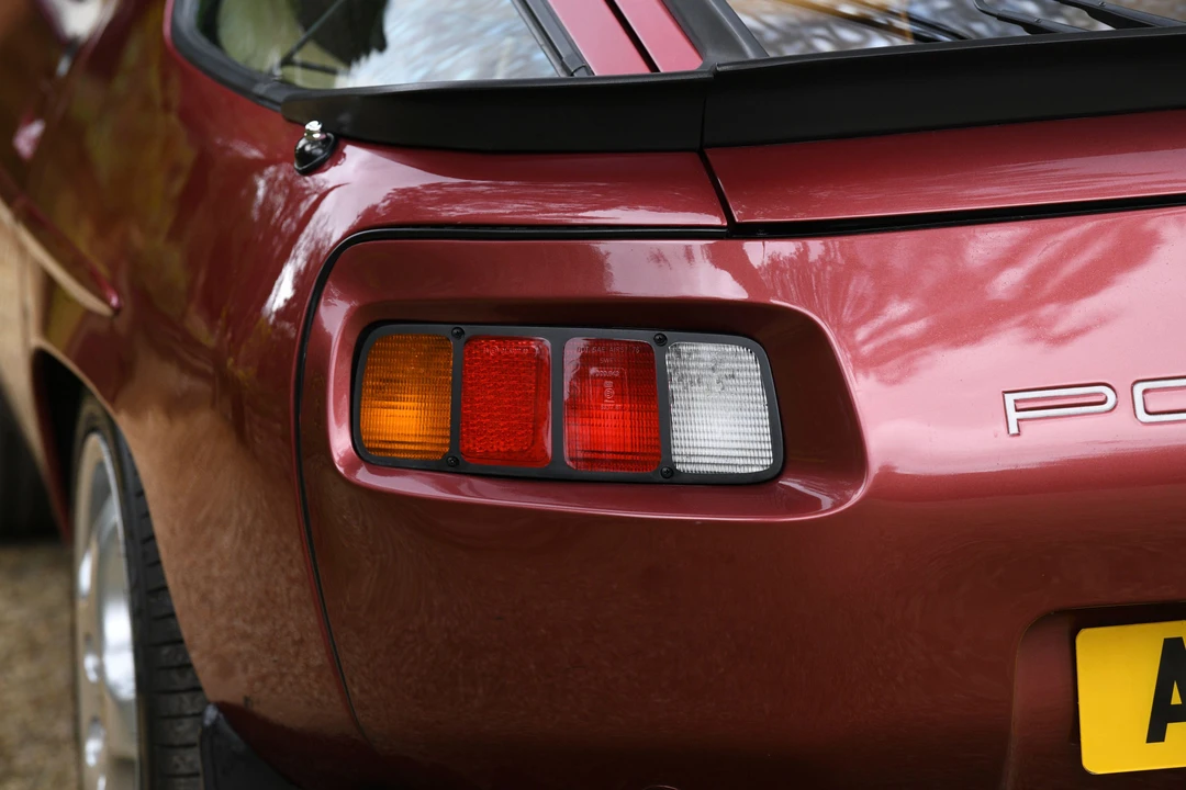1982 Porsche 928 - Image 11 of 31