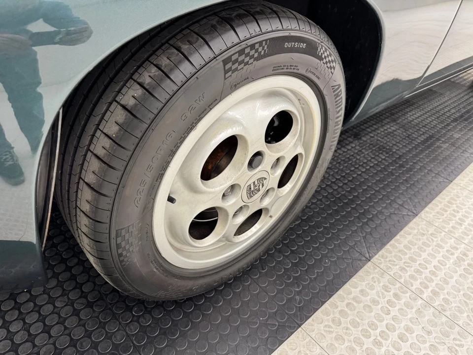 1982 Porsche 928 - Image 11 of 12