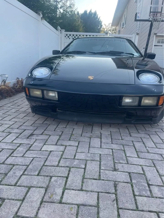 1982 Porsche 928 - Image 4 of 10