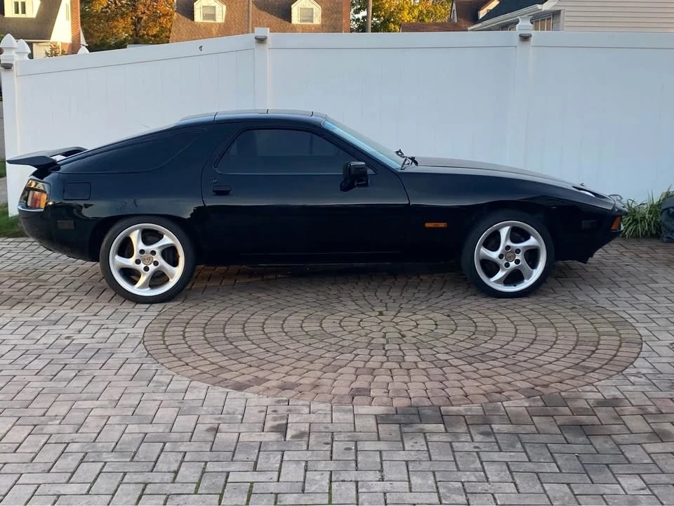 1982 Porsche 928 - Image 10 of 10
