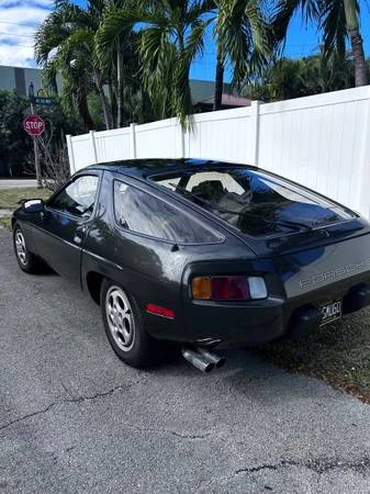 1982 Porsche 928 - Image 2 of 13
