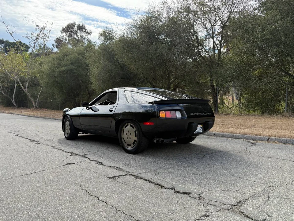 1982 Porsche 928 - Image 5 of 20