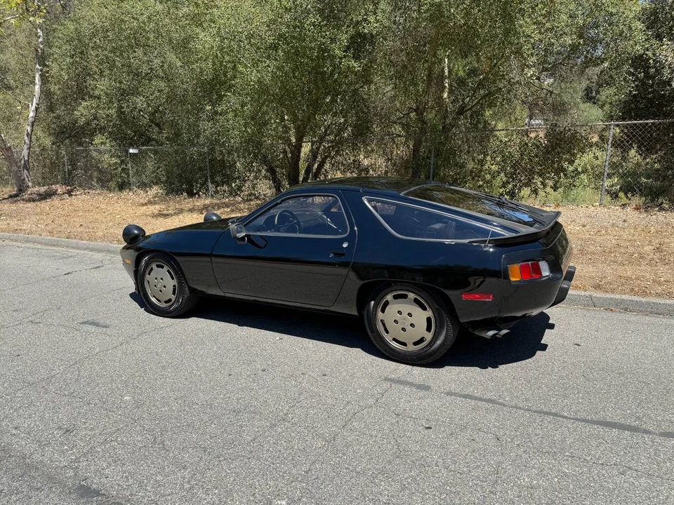 1982 Porsche 928 - Image 6 of 21