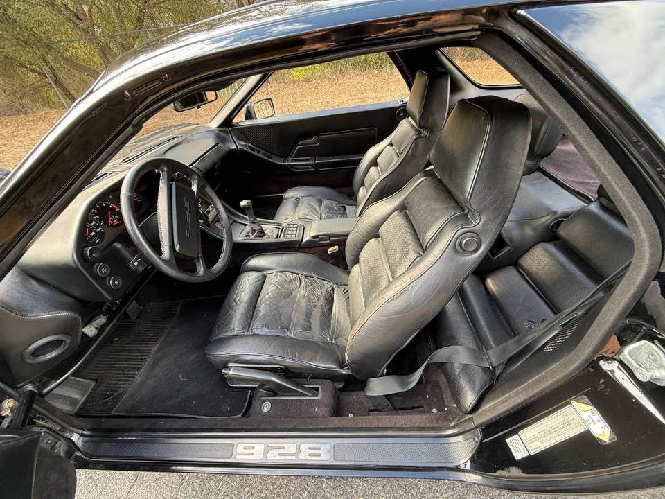 1982 Porsche 928 - Image 14 of 20
