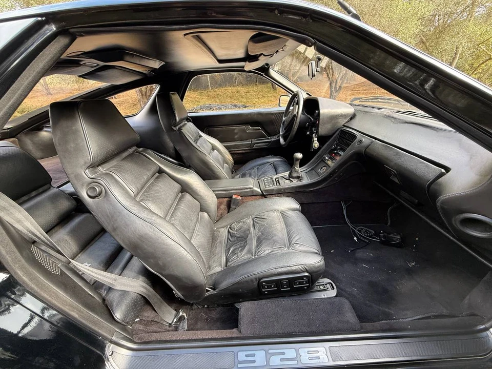 1982 Porsche 928 - Image 15 of 20