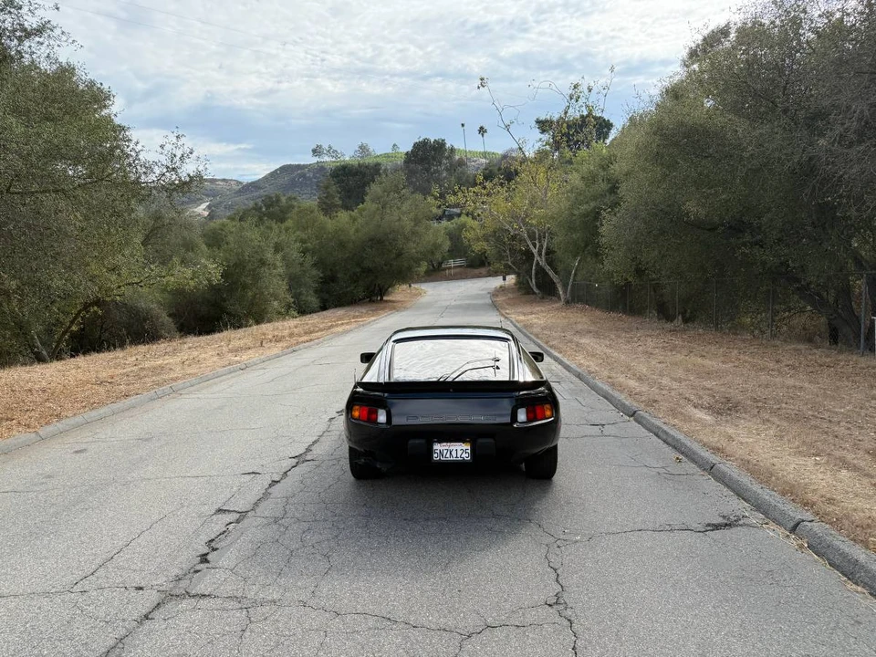 1982 Porsche 928 - Image 6 of 20