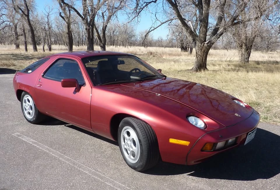 1982 Porsche 928 - Image 5 of 13
