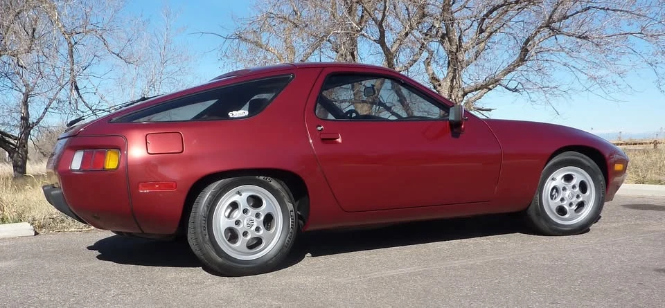 1982 Porsche 928 - Image 4 of 13