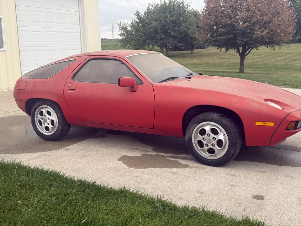 1982 Porsche 928 - Image 4 of 31