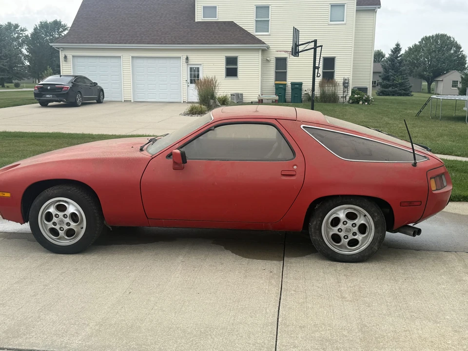 1982 Porsche 928 - Image 9 of 31