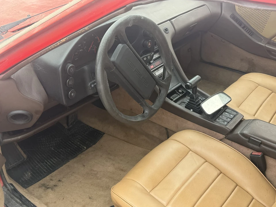1982 Porsche 928 - Image 26 of 31