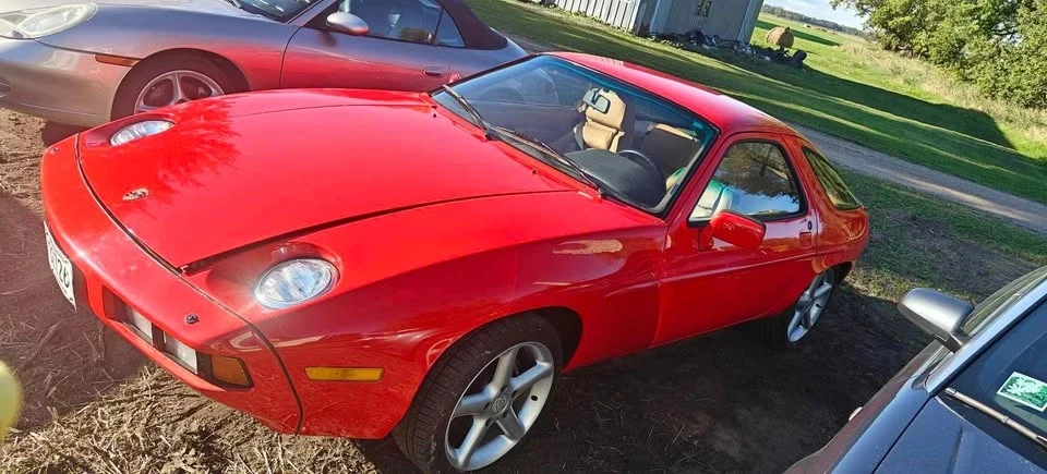1982 Porsche 928 - Image 6 of 9