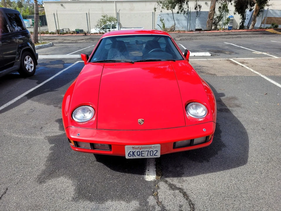 1982 Porsche 928 - Image 2 of 8