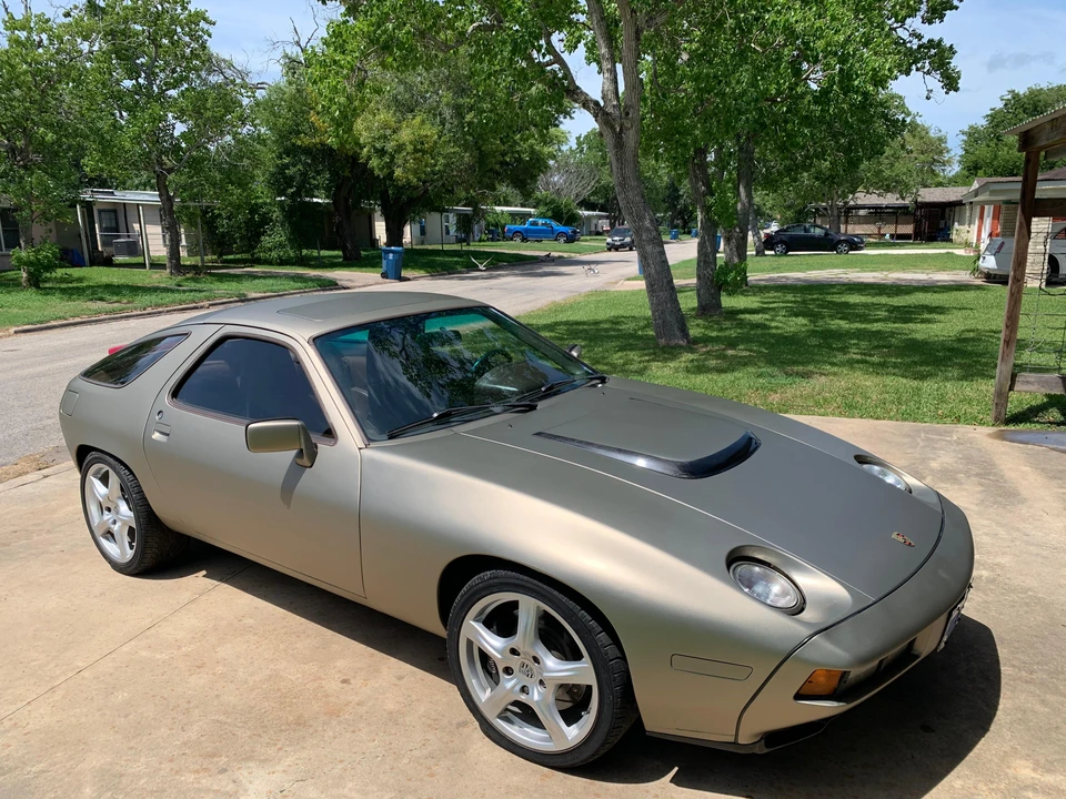 1982 Porsche 928 - Image 24 of 31