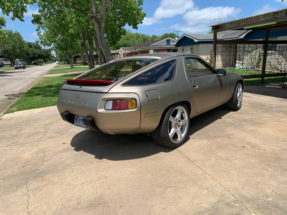1982 Porsche 928 - Image 21 of 31
