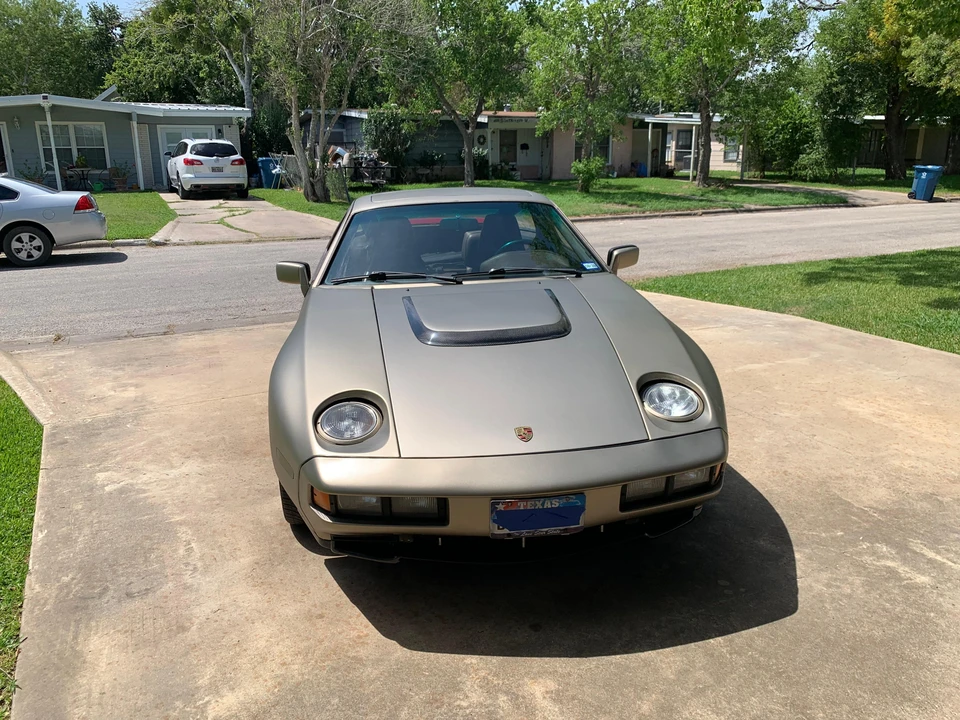 1982 Porsche 928 - Image 29 of 31