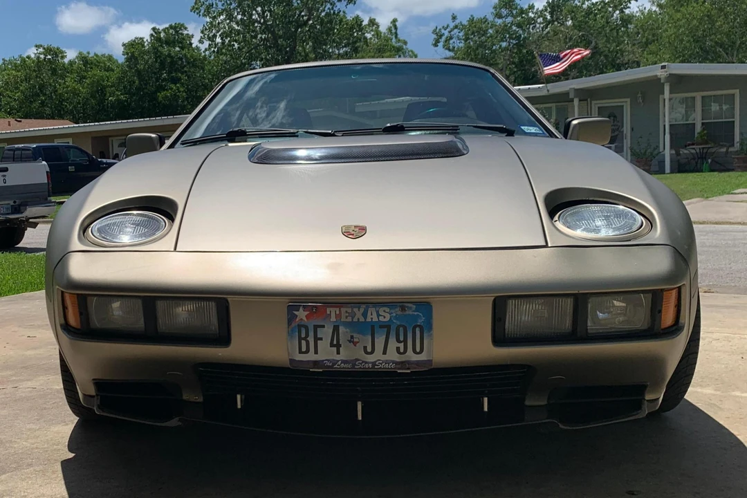 1982 Porsche 928 - Image 2 of 31
